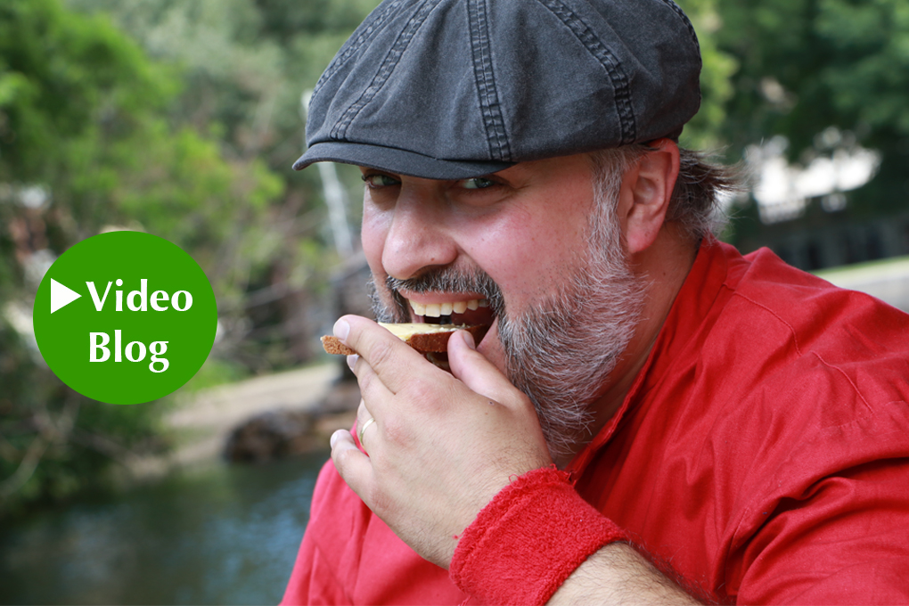 Grafik für -Video-Blog mit Georgij Makazaria: „Wir sagen immer Butterbrot“