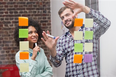 Zu Blogartikel 'Casual Friday – die ganze Woche? Top-gekleidet in den Job' wechseln