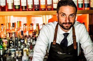 Zu Blogartikel 'Bleib neugierig: Barkeeper werden' wechseln