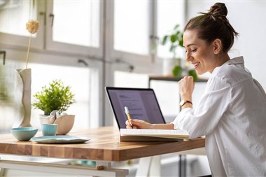 Zu Blogartikel 'Büro Basics: Wie man eine Rechnung schreibt' wechseln