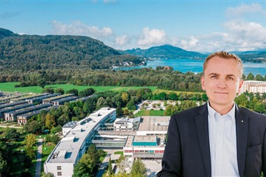 Zu Blogartikel 'MBA-Studium: „Gute Führung beginnt bei sich selbst“' wechseln